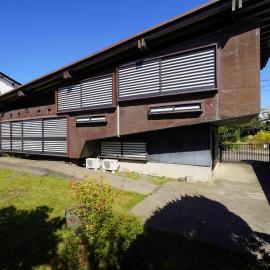 建築家渡邊洋治設計 斜めの家 The Diagonal House，位于上越市的酒店