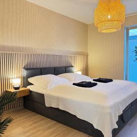 LIGHTPLACE • Design • Boxspring • Balkon • 2 Smart TV •Innenstadt，位于布伦瑞克的酒店