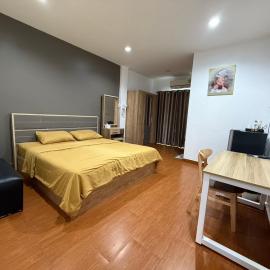 Rabbit Hotel，位于碧差汶的酒店
