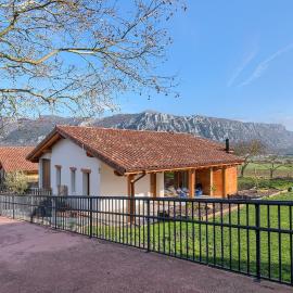 VT Refugio de Paz en la Naturaleza casa Espaciosa para Familias y Grupos，位于Ibarguren的酒店