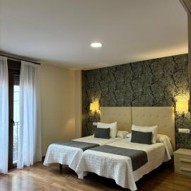 Hotel Molina Real，位于莫利纳塞卡的酒店
