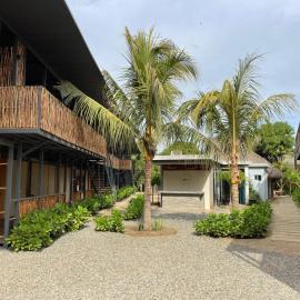 Marena Surf Shack - Casa Akaw，位于La Salada的酒店
