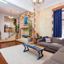 Spacious walkable home with garden courtyard，位于弗里曼特的酒店
