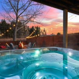 The Paddle House - Hot Tub & Fire Pit Stay，位于卡斯特的酒店