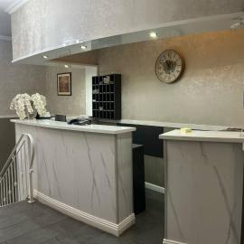 Carnival City Hotel Oradea，位于奥拉迪亚的酒店