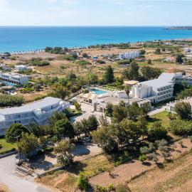 Afandou Bay Village Resort Hotel，位于阿凡杜的酒店