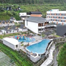 Gulala Azana Hotel & Resort Guci Tegal，位于直葛的酒店