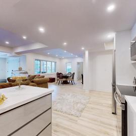 Luxhome25，位于奥罗拉的酒店