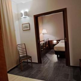 Hotel Mariani，位于耶西的酒店