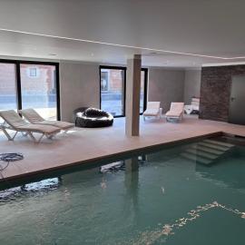 Gite équestre - Domaine aux charmes d'Ethan - Piscine en option，位于Hannut的酒店