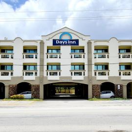 Days Inn Guam - Tamuning，位于塔穆宁的酒店