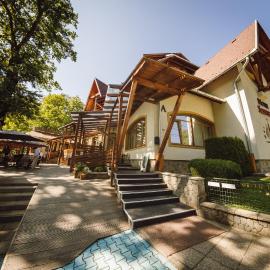 Hotel Szeifert，位于索瓦塔的酒店