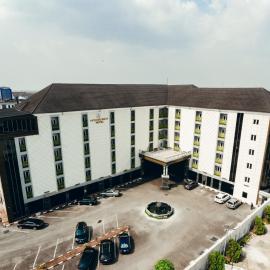 Mcdons Skye Hotel，位于奥韦里的酒店