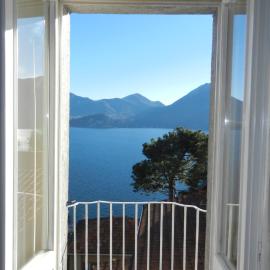 Charmantes Pfarrhaus mit Seeblick und Garten，位于吉法的酒店