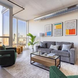 Chique Loft 10 Min from NYC with Gym, Pool & Sauna