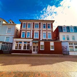 Hotel Haus Borkum，位于博尔库姆的酒店