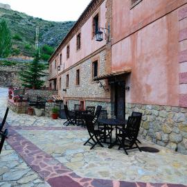 Caserón De La Fuente,位于阿尔巴拉辛的酒店