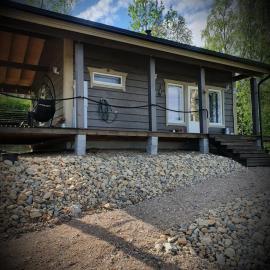 Uiton kotirantasauna Pelkosenniemi，位于Kiemunkivaara的酒店