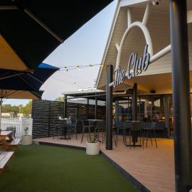 The Club Hotel，位于格拉德斯通的酒店