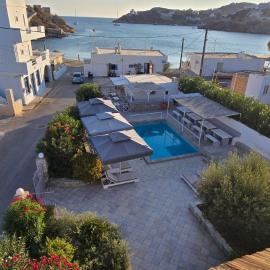 Syros Holidays，位于瓦里的酒店