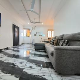 Empress White House Accra，位于特马的酒店