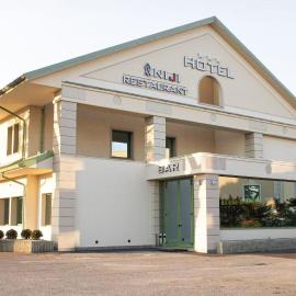 Niji Hotel&Restaurant，位于Mapello的酒店