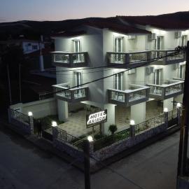 HOTEL ARIADNI，位于阿亚安娜的酒店