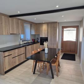 Campagne - appartement rénové avec 2 chambres，位于滨湖埃斯塔瓦耶的酒店
