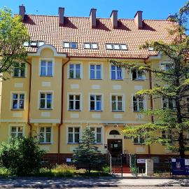 Rentumi Hostel Świnoujście pokoje turystyczne, noclegi centrum, blisko morza，位于斯维诺乌伊希切的酒店