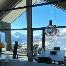 The Panoramic Chalet，位于斯特兰达的酒店