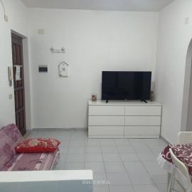 Appartamento di 70mq arredato a 600m dal Mare，位于斯卡莱阿的酒店