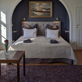 Brunsbo G:a Biskopsgård Hotell & Konferens，位于斯卡拉的酒店