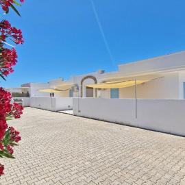 Residence La Corte by Salento Affitti，位于玛丽娜迪曼卡维萨的酒店