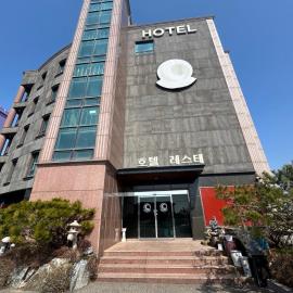 RESTHE hotel，位于仁川市的酒店