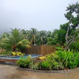 Castaway Lodge，位于Pointe Au Sel 的酒店