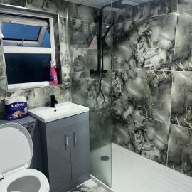 Modern Studio Flat In A Guest House In Basildon Town Centre，位于巴塞尔顿的酒店