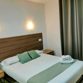 Hotel Costa Andaluza,位于莫特里尔的酒店