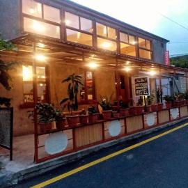 Khan House，位于舍基的酒店