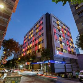 Ramada Encore by Wyndham Istanbul Sisli，位于伊斯坦布尔的酒店