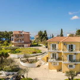 Kallithea Studios & Apartments，位于拉基索拉的酒店