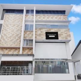 Super Townhouse City Center Near Mysore Palace Formerly Aavass Inn，位于迈索尔的酒店