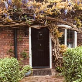 Wisteria Cottage，位于格雷夫森德的酒店