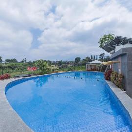 Mamifokobo Hotel & Glamping，位于Sindanglaya的酒店