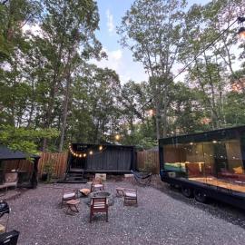 Glampeak Kitakaruizawa，位于嬬恋村的酒店