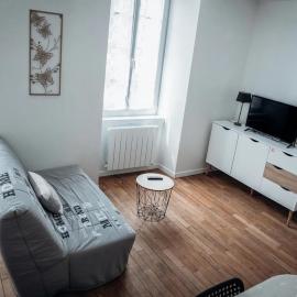 3 Escapade cosy au cœur d Ernée，位于Ernée的酒店