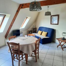 Trez-Hir Appartement 4 pers bord de mer，位于普卢贡韦兰的酒店