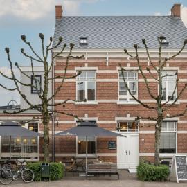 Brownies & downieS Hotel Baarle，位于巴勒纳绍的酒店