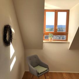 Ferienwohnung Weitblick - Urlaub in der Natur und trotzdem nah an Ausflugszielen，位于Mainleus的酒店