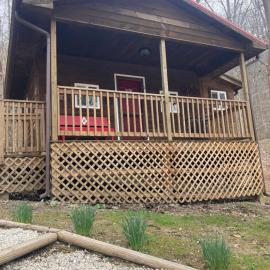 Campfire Cabin, Red River Gorge, KY, River Access & Views，位于Stanton的酒店