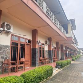 Dewi Ratih Hotel Batang，位于Batang的酒店
